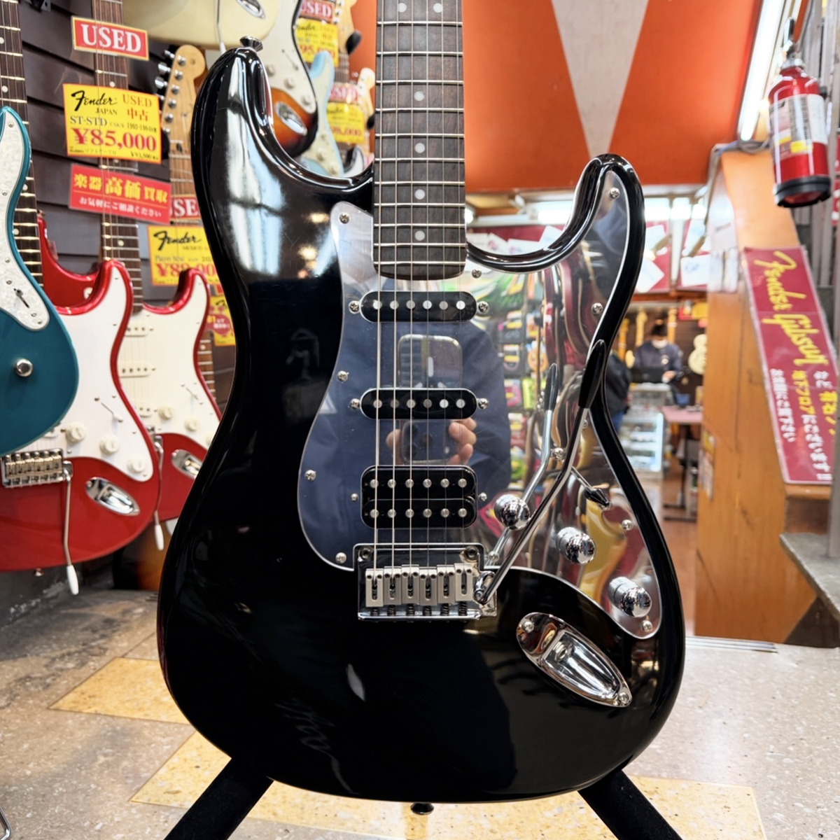 Black & Chrome Fat Stratoaster