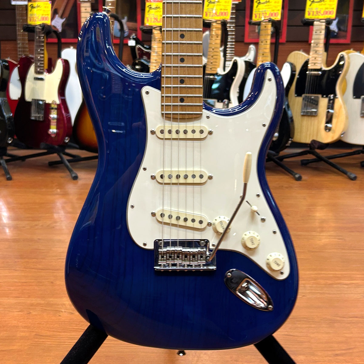 Limited Edition Roasted Maple American Professional Stratocaster 2019年製