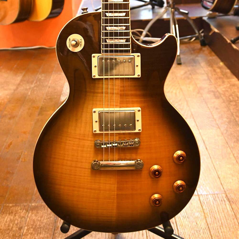 Lea Paul Standard
