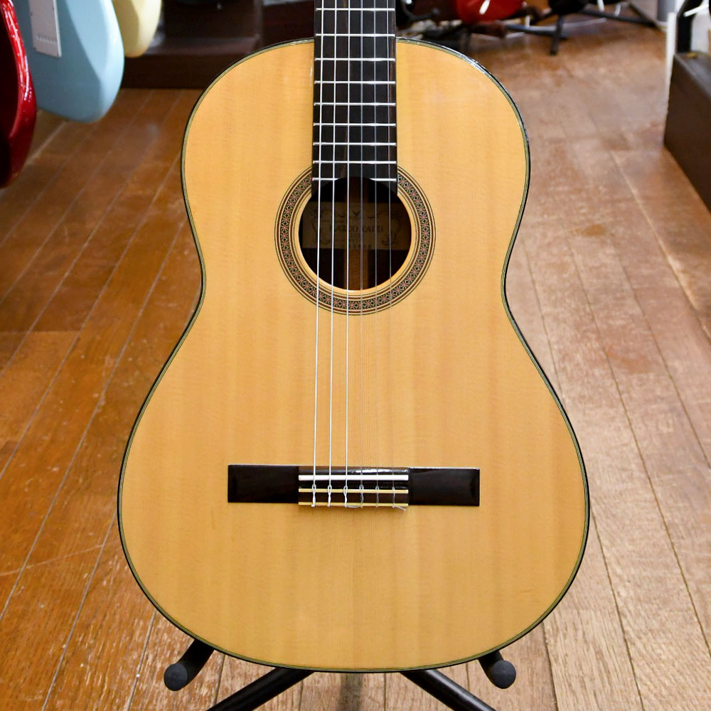 AS810