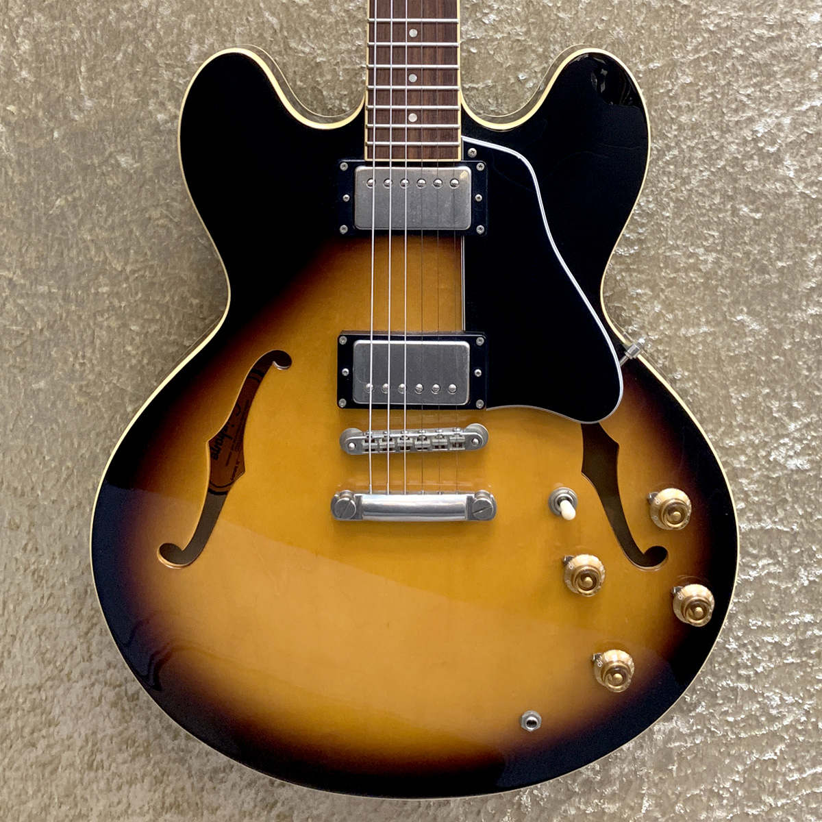 ES-335