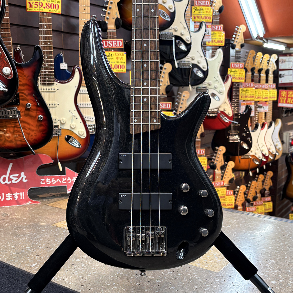 SR300