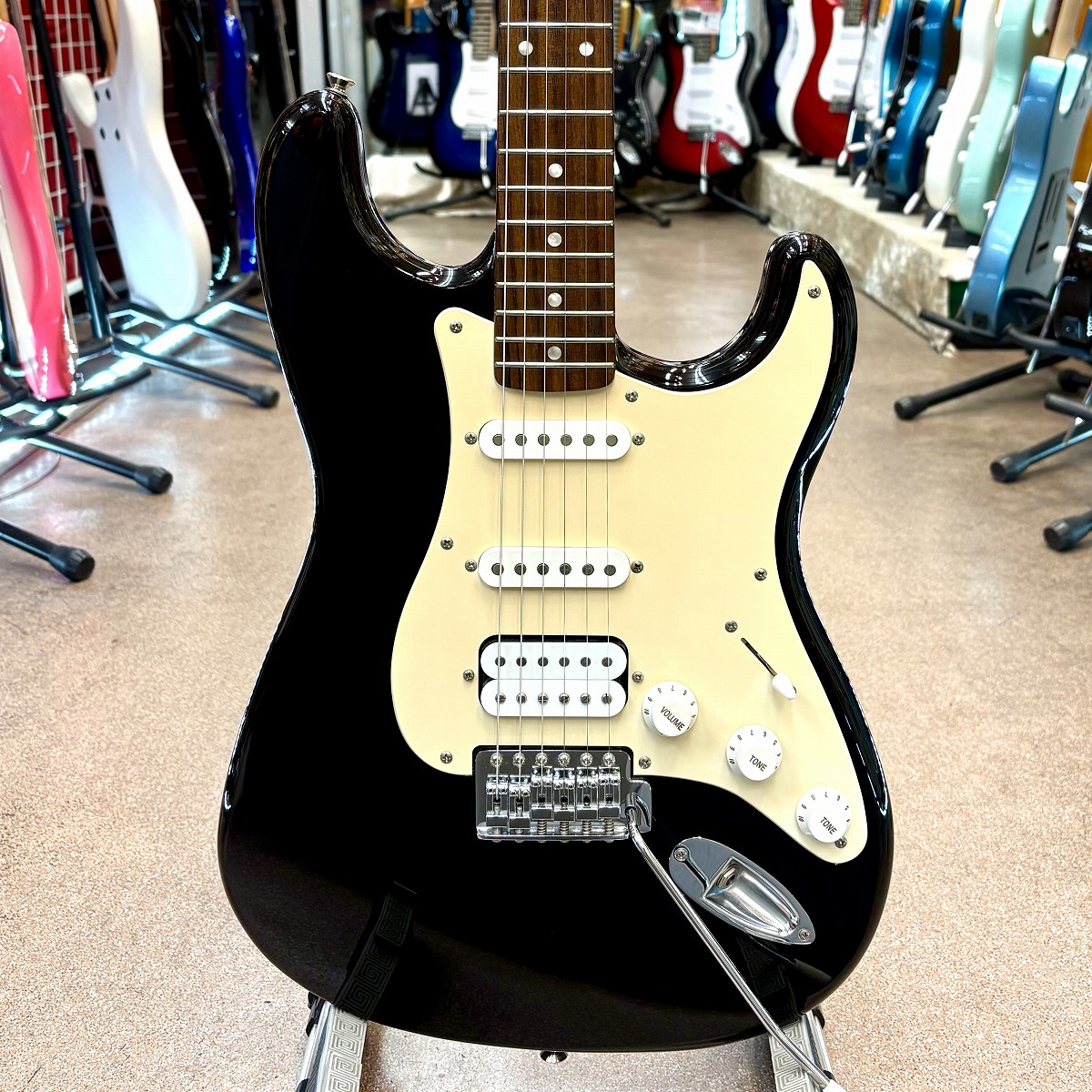 Affinity Fat Stratocaster