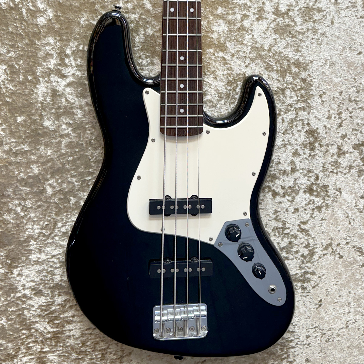 Affinty Jazz Bass